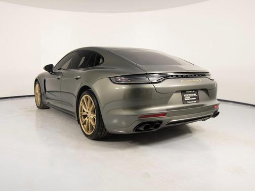 2023 Porsche Panamera Turbo S