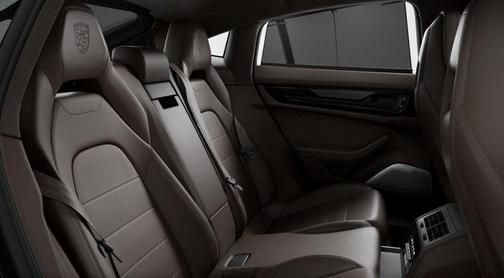 2026 Porsche Panamera Turbo