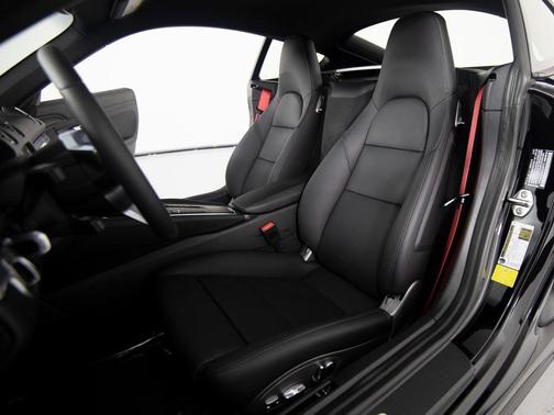 2025 Porsche 718 Cayman 