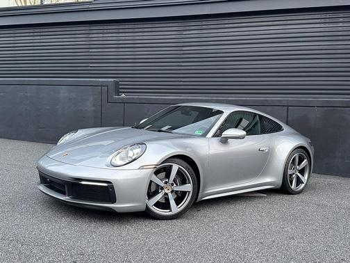 2024 Porsche 911 Carrera