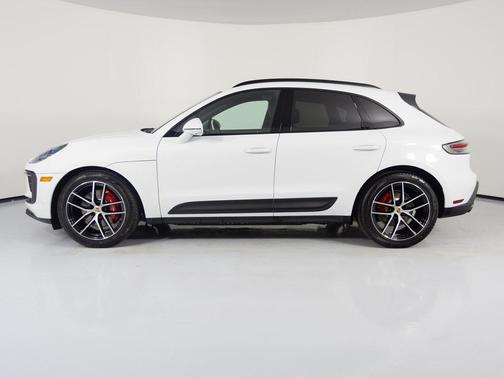 2026 Porsche Macan S
