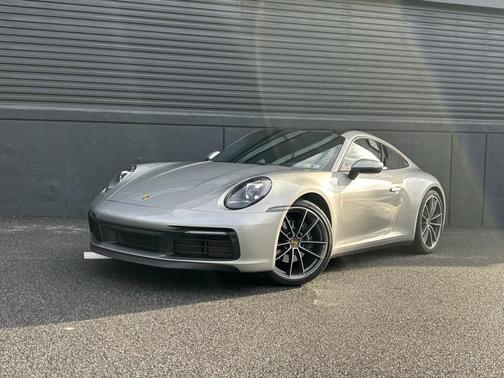 2021 Porsche 911 Carrera