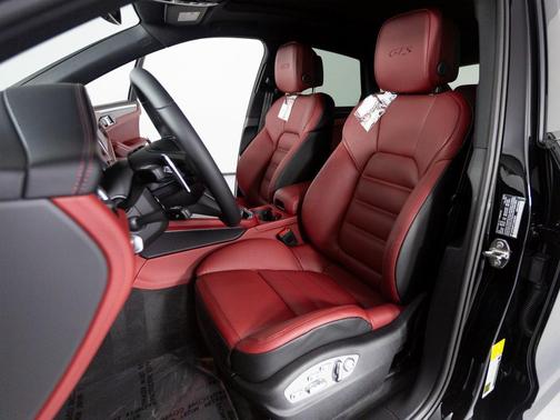 2026 Porsche Macan GTS