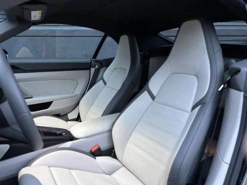 2026 Porsche 911 Carrera GTS