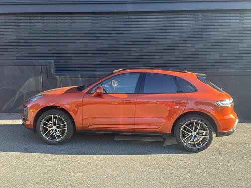 2025 Porsche Macan 