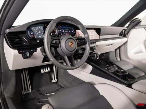 2023 Porsche 911 Carrera GTS