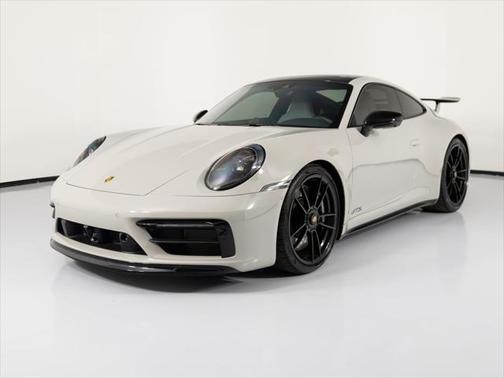 2023 Porsche 911 Carrera GTS