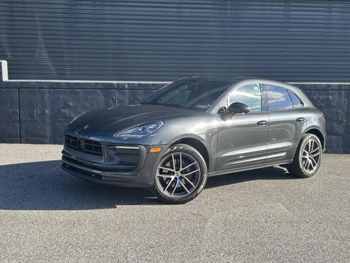 2025 Porsche Macan T