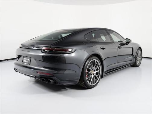 2020 Porsche Panamera GTS