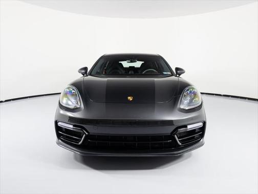 2020 Porsche Panamera GTS