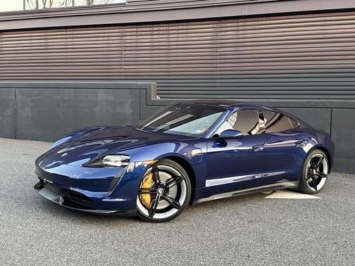 2020 Porsche Taycan Turbo