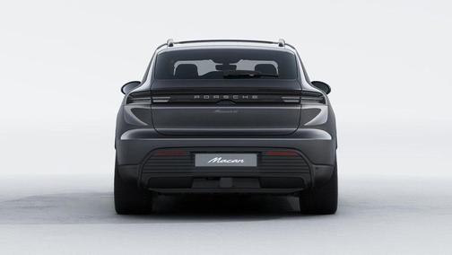 2026 Porsche Macan 4