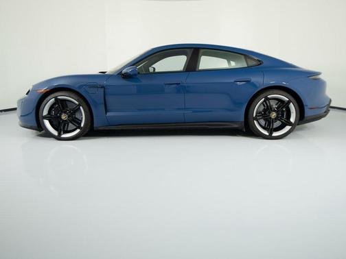 2021 Porsche Taycan Turbo S