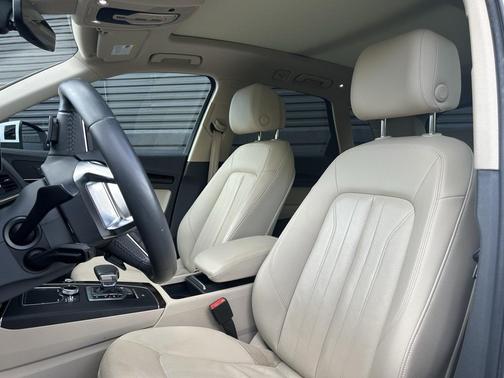 2018 Audi Q5 2.0T Tech Premium