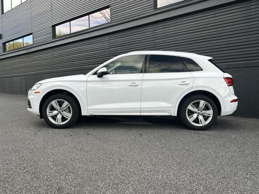 2018 Audi Q5 2.0T Tech Premium