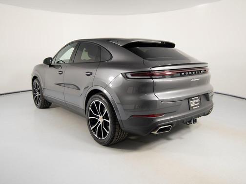 2024 Porsche Cayenne Base (Tiptronic)