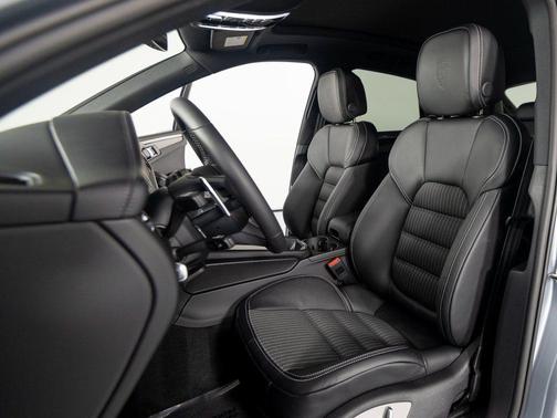 2026 Porsche Macan T