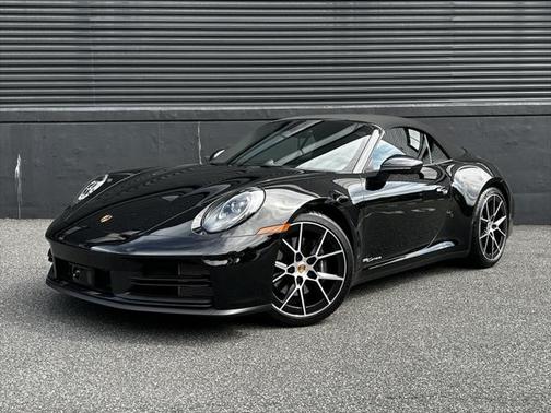 2025 Porsche 911 Carrera