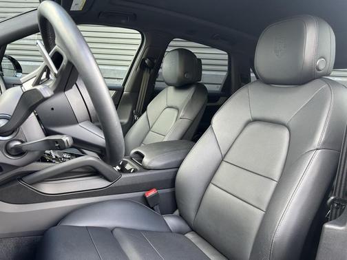 2025 Porsche Cayenne Cayenne