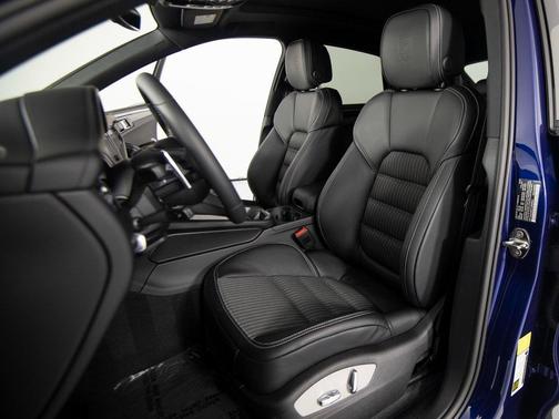 2026 Porsche Macan T