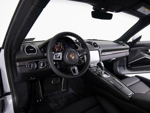2025 Porsche 718 Cayman GTS 4.0
