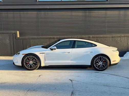2025 Porsche Taycan 4S