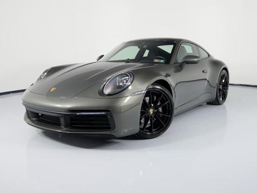 2022 Porsche 911 Carrera