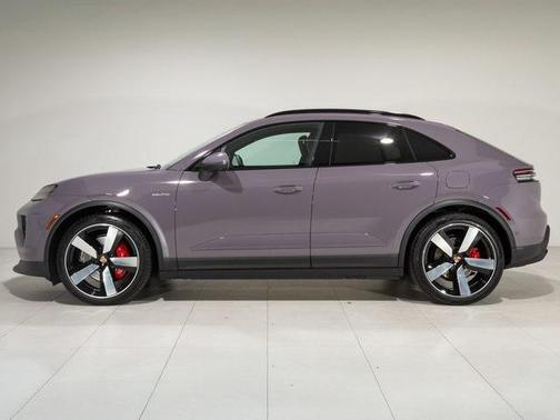 2025 Porsche Macan 4S