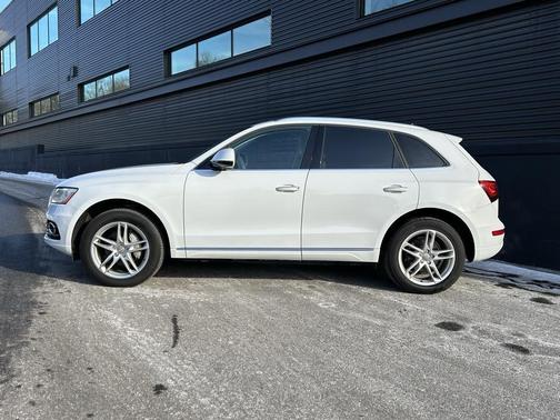 2016 Audi Q5 2.0T Premium