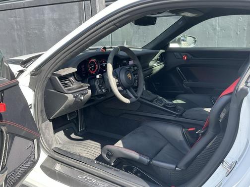 2025 Porsche 911 GT3 RS