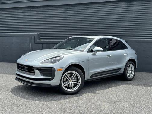 2024 Porsche Macan Base