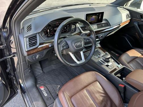 2020 Audi Q5 45 Premium Plus