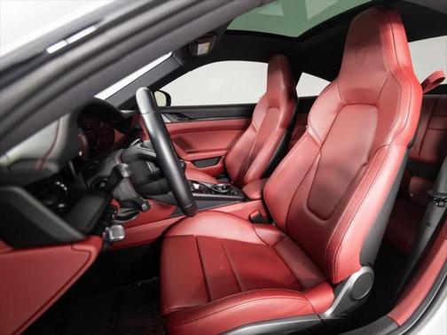 2023 Porsche 911 Carrera GTS