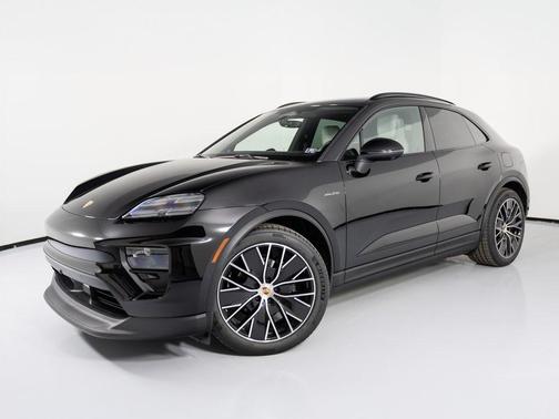 2025 Porsche Macan 4