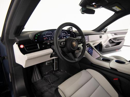 2026 Porsche Taycan 4