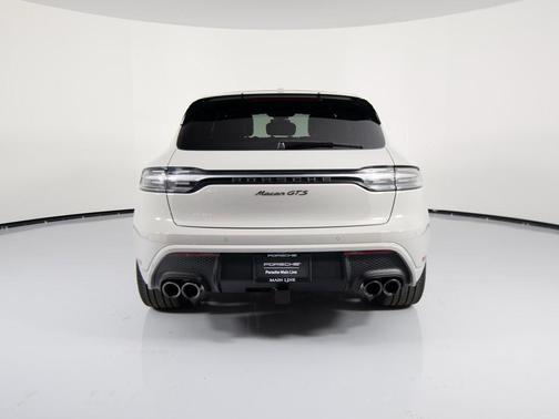 2026 Porsche Macan GTS