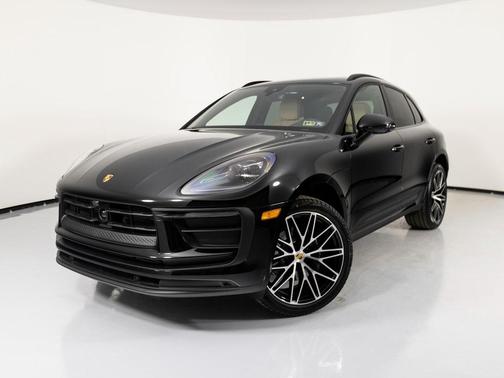 2025 Porsche Macan