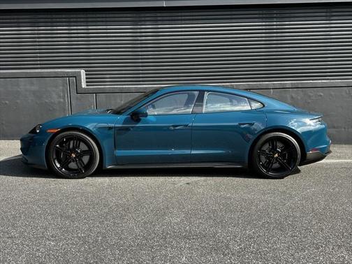 2024 Porsche Taycan Turbo S
