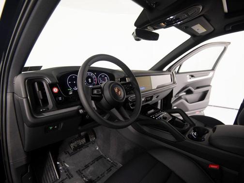 2026 Porsche Cayenne 