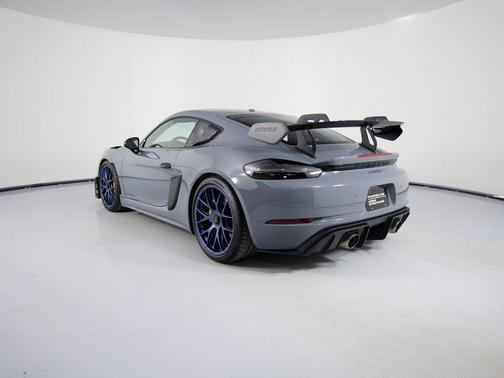 2024 Porsche 718 Cayman GT4 RS