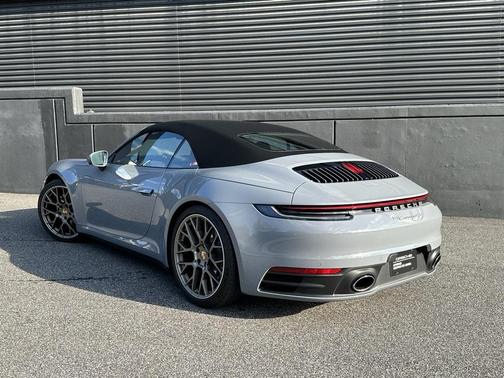 2023 Porsche 911 Carrera 4 GTS