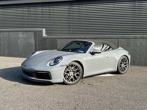 2023 Porsche 911 Carrera 4 GTS