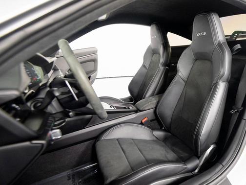 2022 Porsche 911 GT3