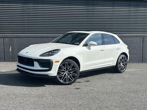 2025 Porsche Macan