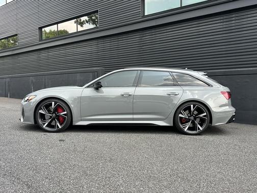 2022 Audi RS 6 Avant 4.0T