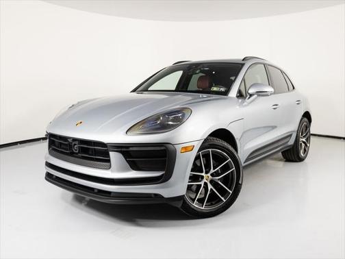 2025 Porsche Macan Base