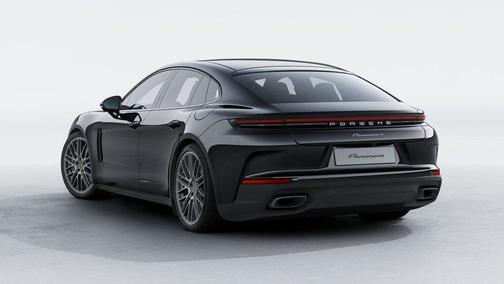 2026 Porsche Panamera 4