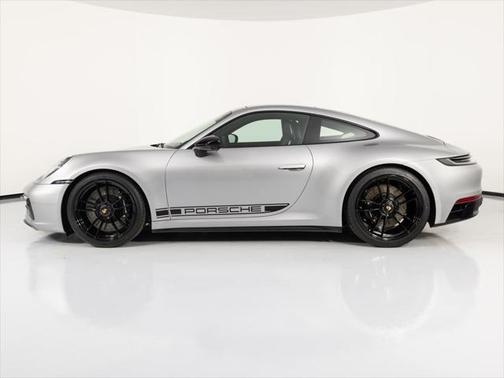 2024 Porsche 911 Carrera GTS