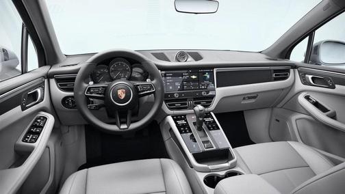 2026 Porsche Macan 