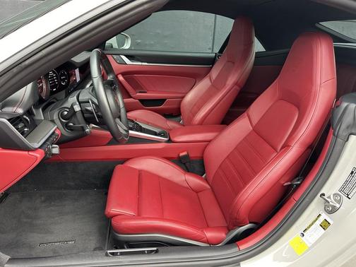 2022 Porsche 911 Turbo